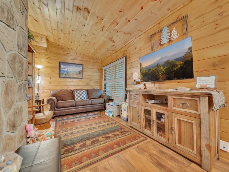 Cabin Pigeon Forge
