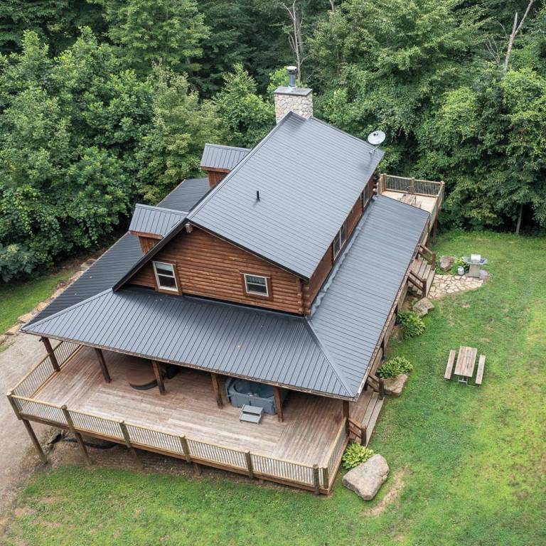     
Cabin ∙ 12 guests ∙ 5 bedrooms
