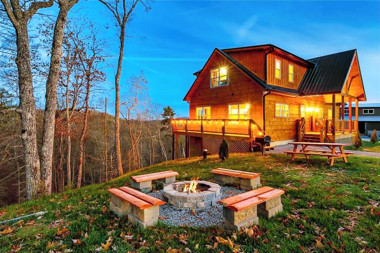     
House ∙ 12 guests ∙ 4 bedrooms
