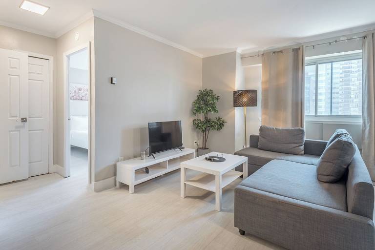 Apartment Golden Square Mile