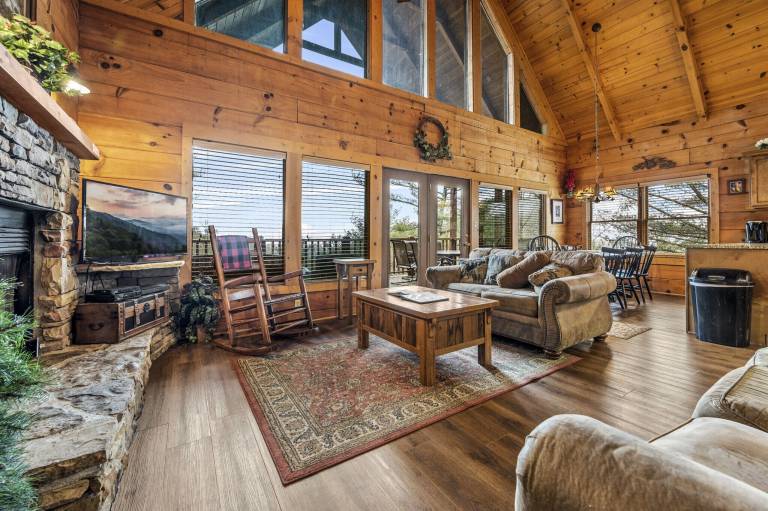     
16 guests ∙ 5 bedrooms
