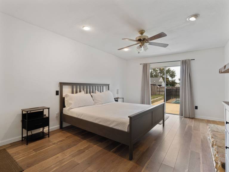     
12 guests ∙ 4 bedrooms
