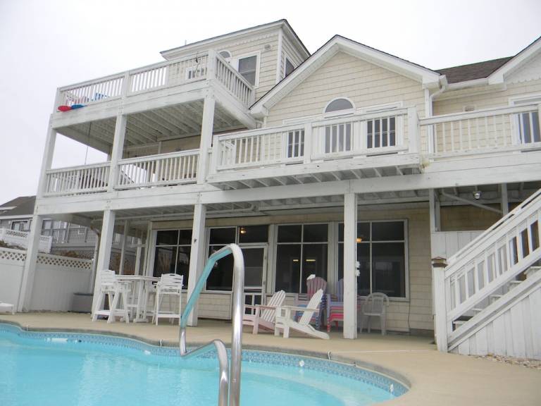 House Kitty Hawk