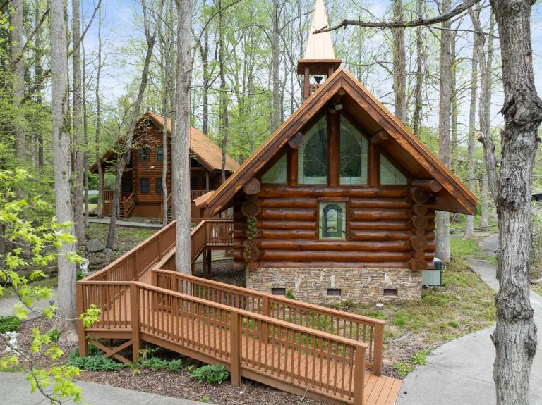     
Cabin ∙ 12 guests ∙ 3 bedrooms
