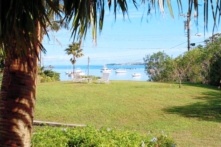 Cabin Bermuda