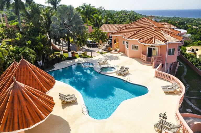 Villa Tower Isle