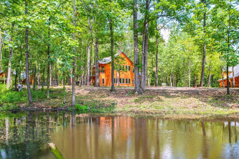 House Broken Bow