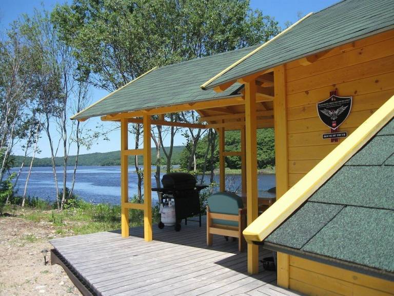Cabin Smiths Cove