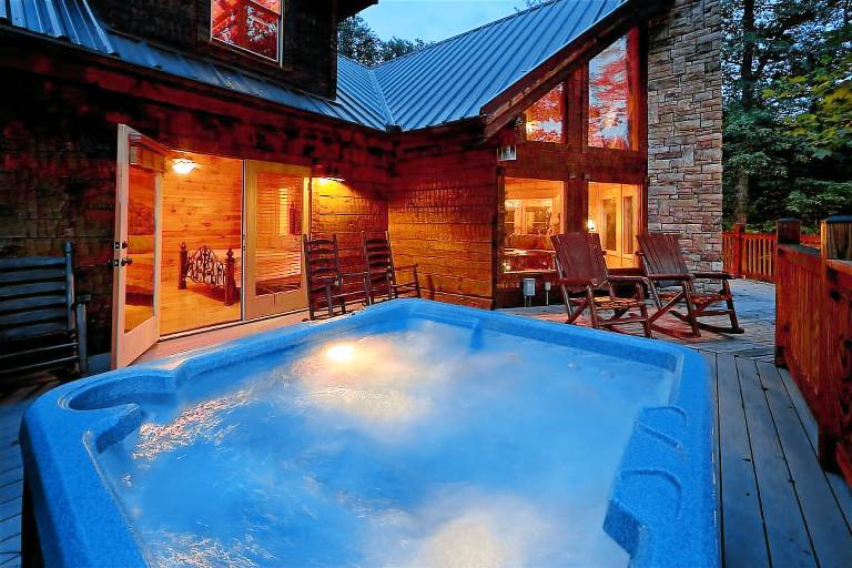     
18 guests ∙ 4 bedrooms
