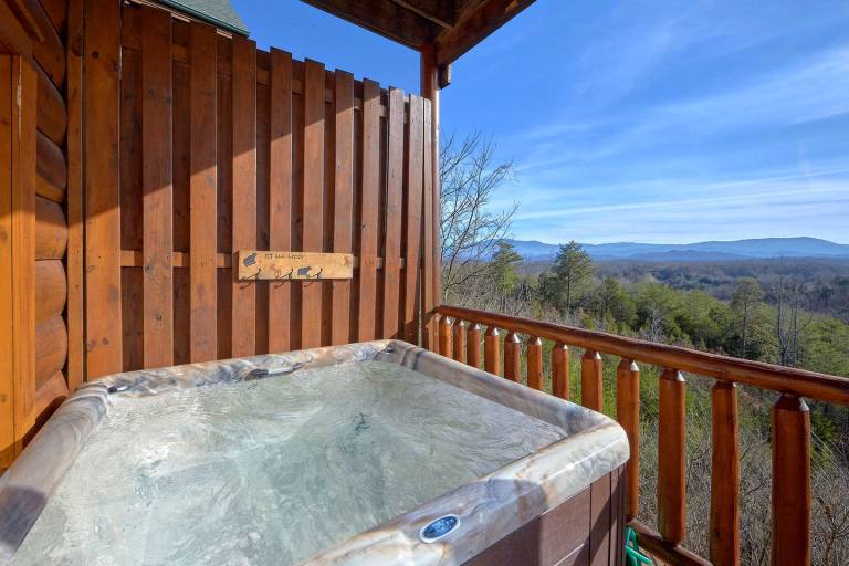     
8 guests ∙ 3 bedrooms
